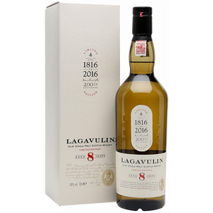 Lagavulin 8 ساله ویسکی تک مالت 48٪ جلد. 0,7،XNUMX لیتر در Giftbox